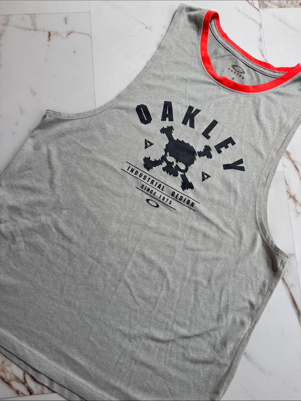Oakley Skull Graphic Tank Top Sz S Men’s Sporty Trendy